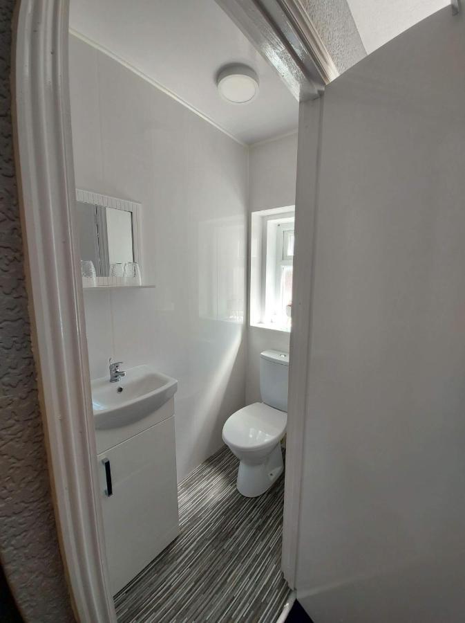 ブラックプール The Clevedon Bed & Breakfast エクステリア 写真