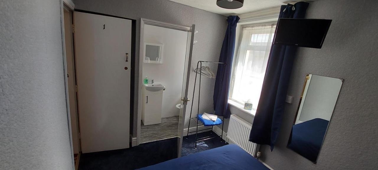 ブラックプール The Clevedon Bed & Breakfast エクステリア 写真
