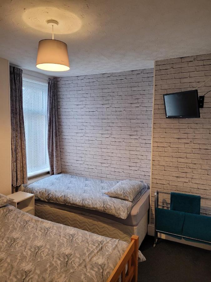 ブラックプール The Clevedon Bed & Breakfast エクステリア 写真