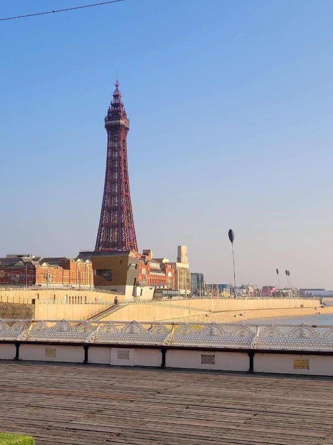 ブラックプール The Clevedon Bed & Breakfast エクステリア 写真