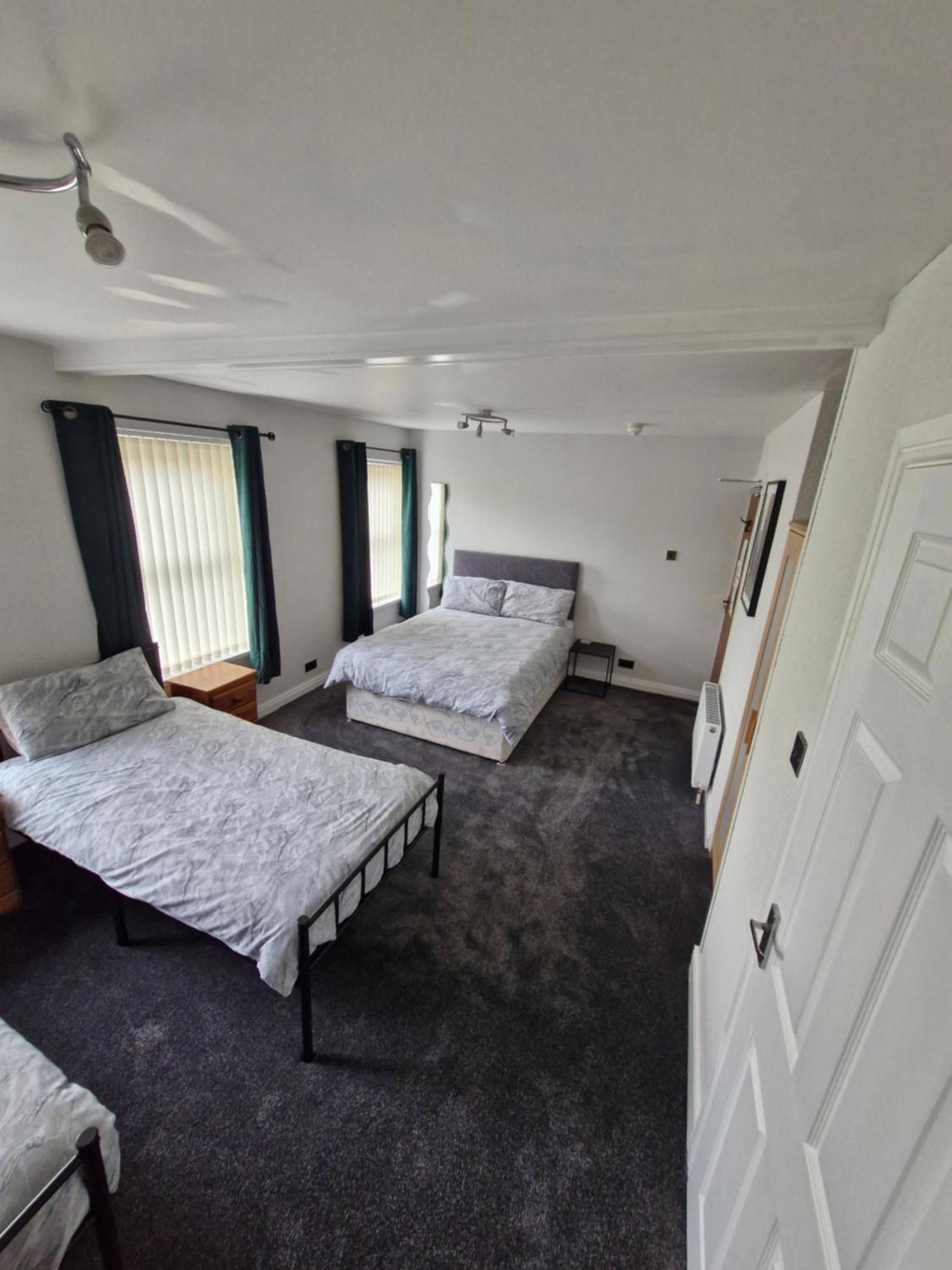 ブラックプール The Clevedon Bed & Breakfast エクステリア 写真