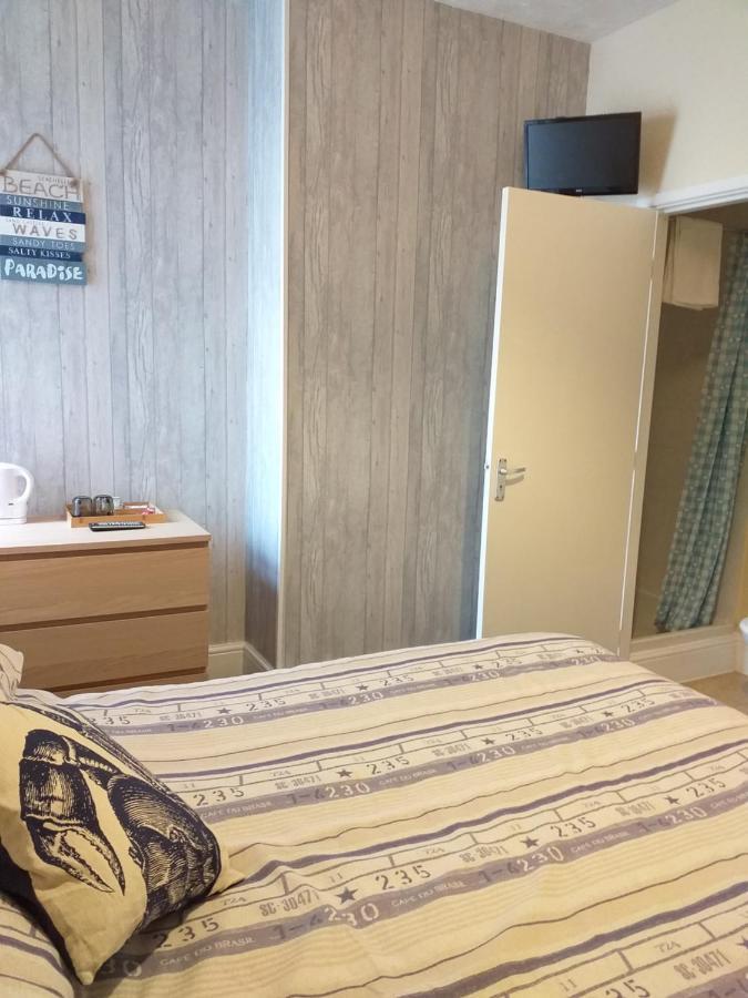 ブラックプール The Clevedon Bed & Breakfast エクステリア 写真